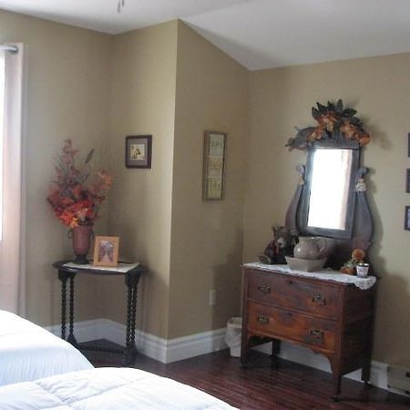 Argyle By The Sea Bed & Breakfast Pubnico Quarto foto